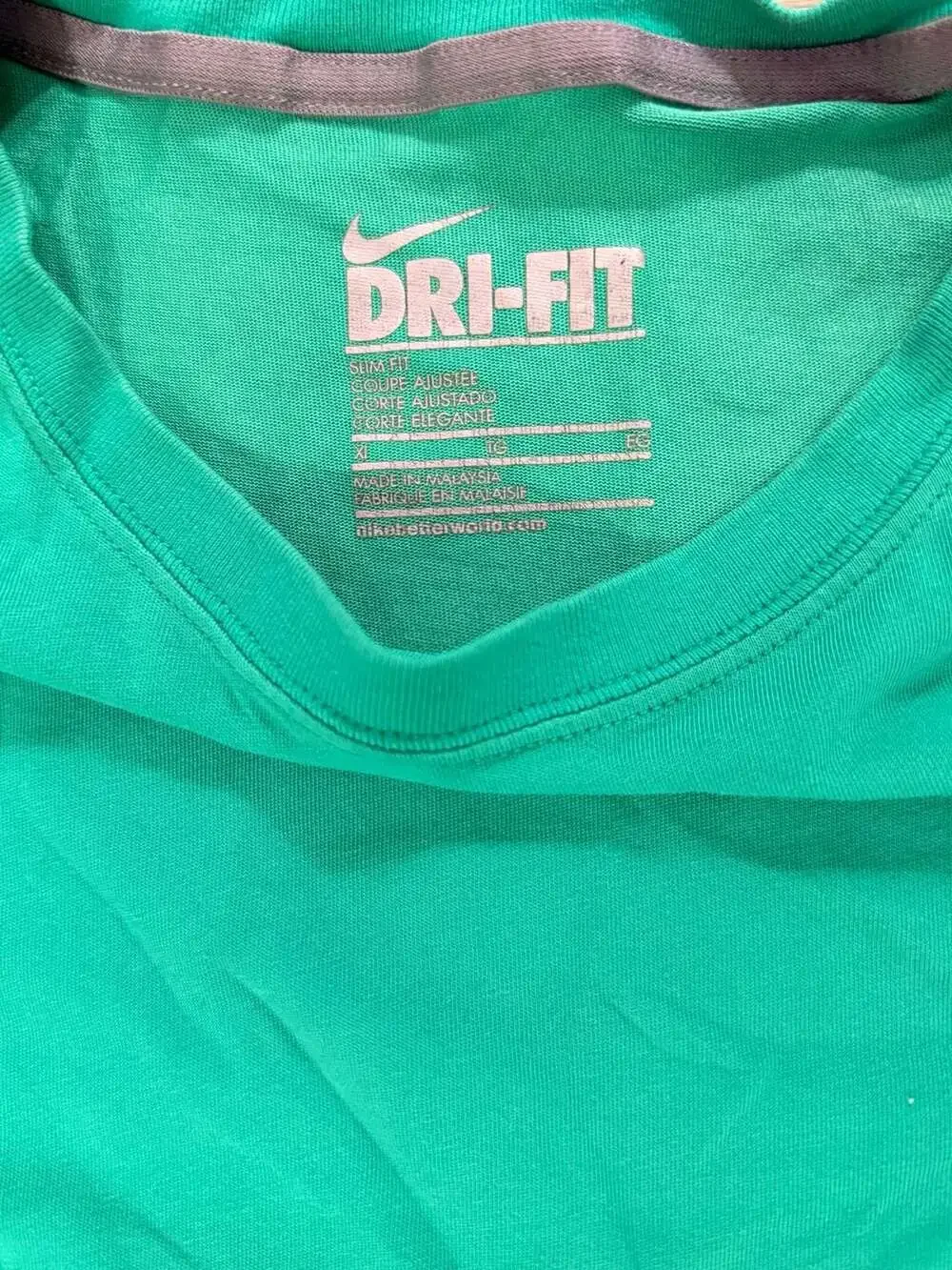 Nike Dri-FIT Slim Fit Long Sleeve Performance Training Top
